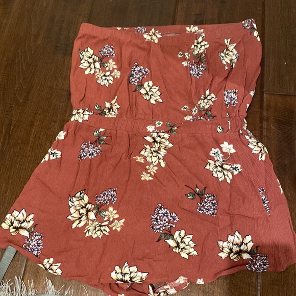 Super cute pacsun romper: size small - Picture 2 of 3